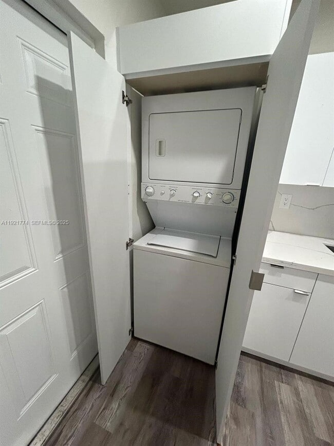 Photo - 2931 NW 47th St Unit 2931