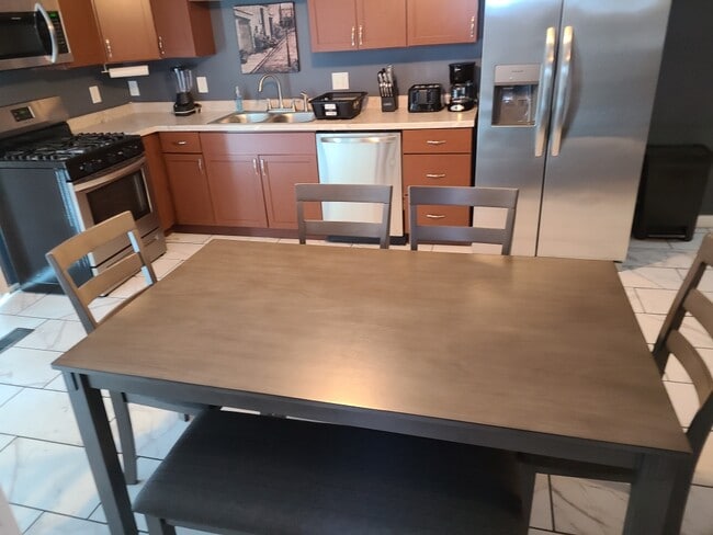 Photo - 1426 State St