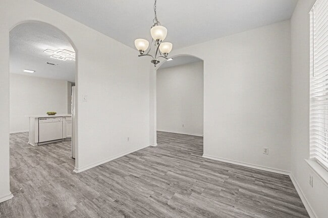 Photo - 18314 Manorcliff Ln