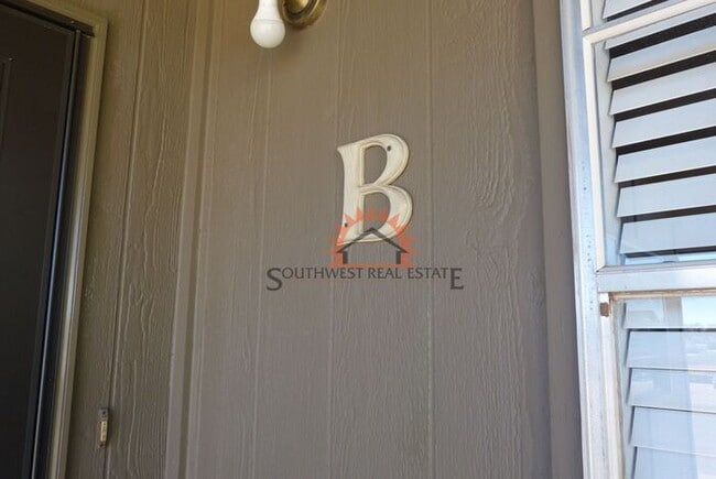 Photo - Super cute 2 bedrooms 1 bath apartment.