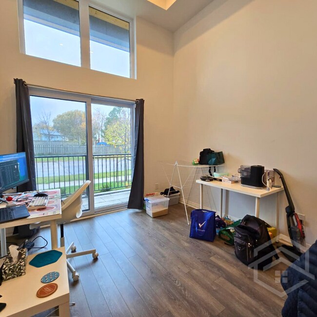 Photo - 1-Bedroom in Lakeshore North!! Unit 104