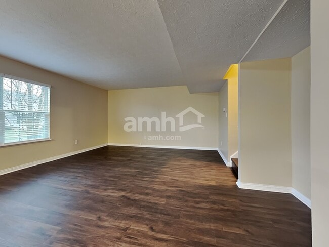 Photo - 17937 Cristin Way