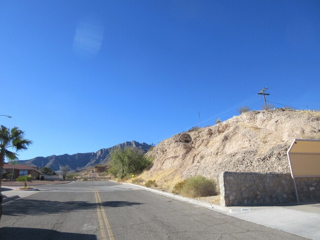 Photo - 3302 Zircon Dr