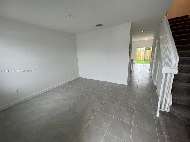 Photo - 2696 SE 18th St