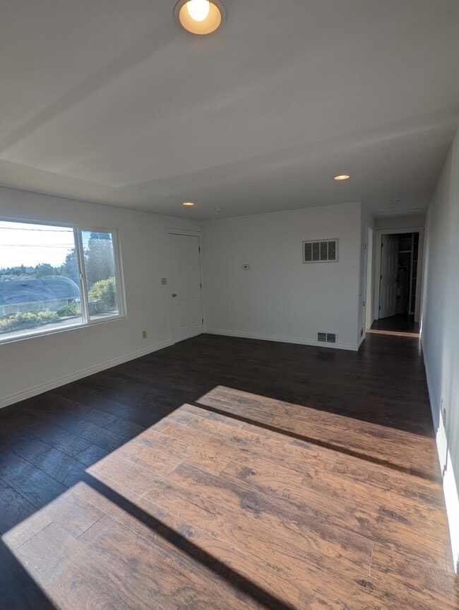 Photo - 3316 Sanders Ave