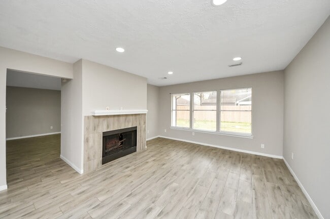 Photo - 4915 Pecan Grove Dr