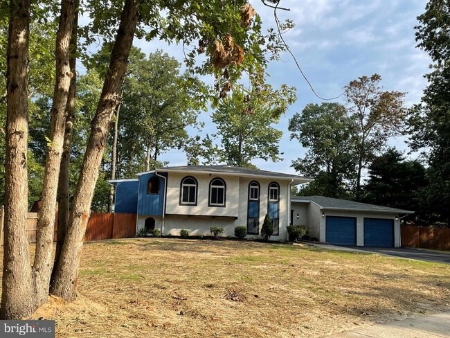 Building Photo - 802 Salem Ct