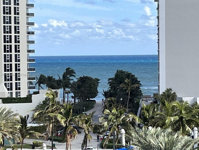 Photo - 19370 Collins Ave Unit 705