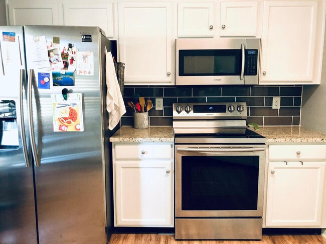 Photo - Room in Townhome on Summergrove Ct