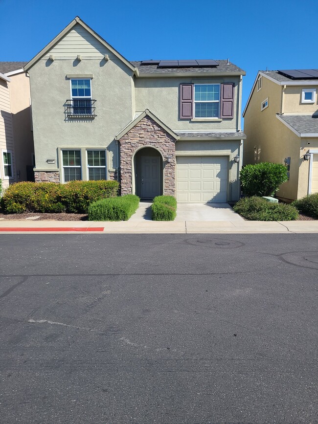 Building Photo - 8167 Weeping Willow Ln