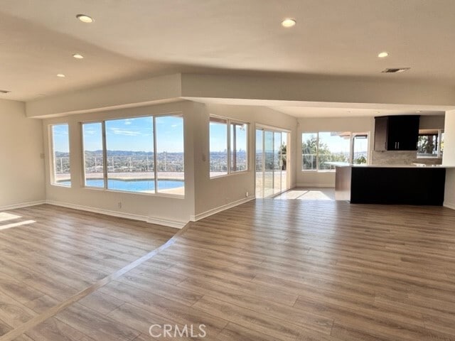 Photo - 881 Harrington Rd