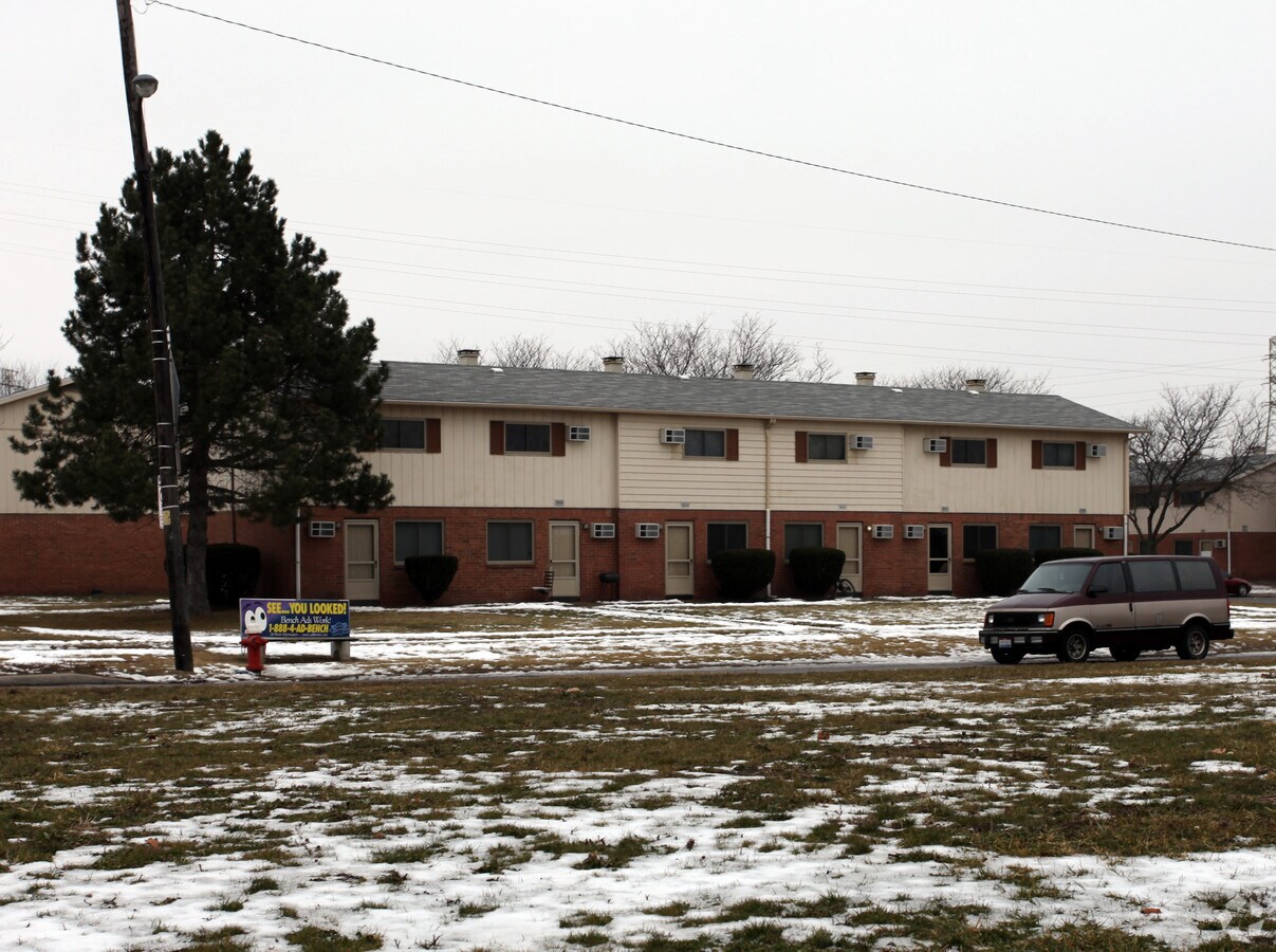 Photo - Regina Manor