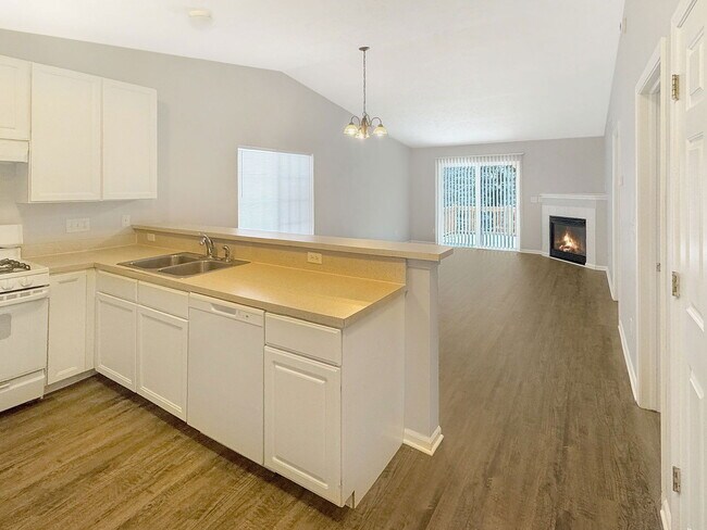 Photo - 2630 Weatherby Hills Dr SE