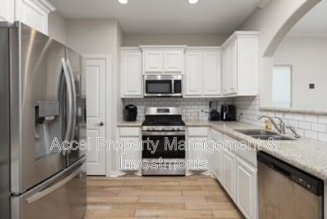 Photo - 8410 N 33rd Ln