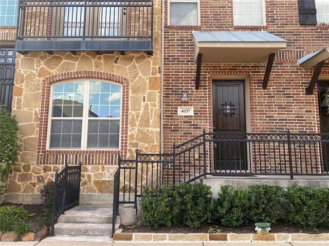 Photo - 4037 Winsor Dr