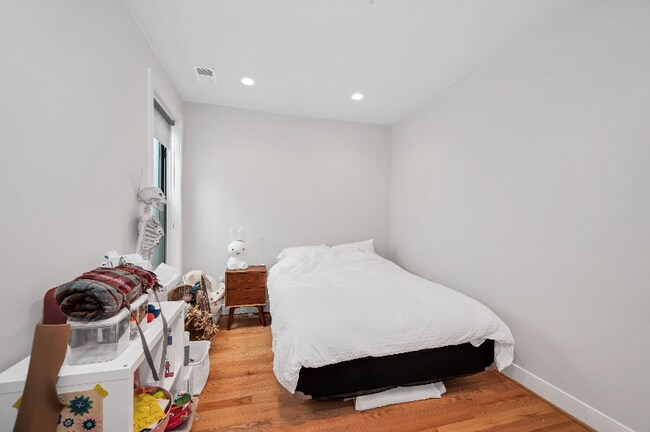 Photo - 2444 Ontario Rd NW Unidad 2