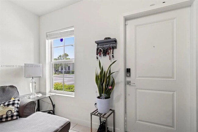 Photo - 389 NE 5th Pl