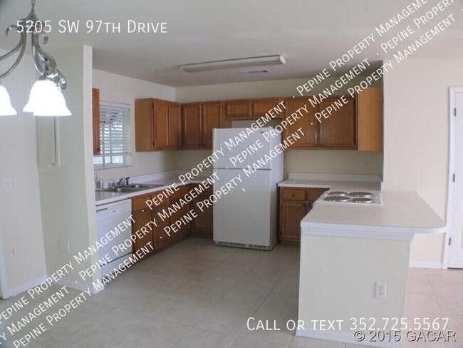 5205 SW 97th Dr