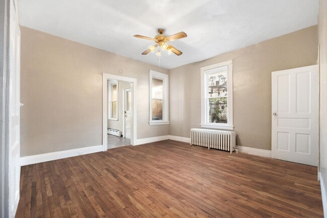 Photo - 4431 Howley St