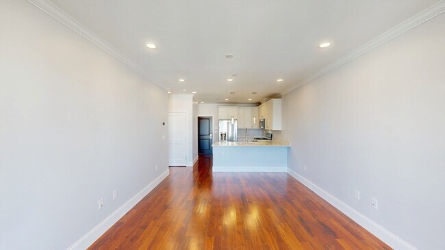 Photo - 87 Medford St Unidad 215