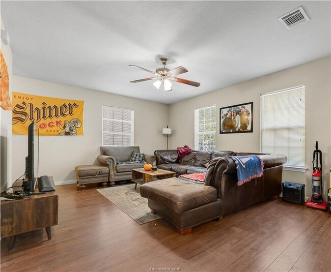 Photo - LOCATION!! LOCATION!! Walking Distance to ...