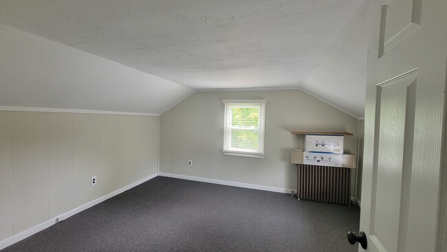 Photo - 19 N Webster St Unit 2