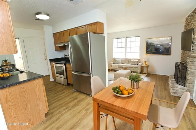 Photo - 8002 Sonnet Ave