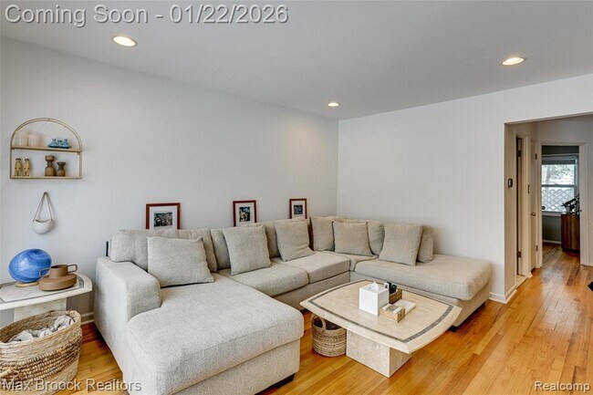 Photo - 1460 Cole St