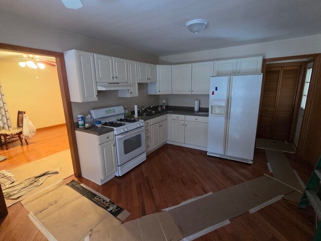 Photo - 1906 Beach Rd