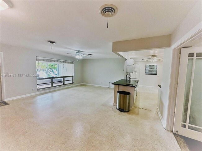 Photo - 810 NW 8th Ave