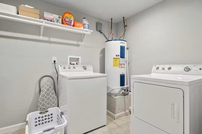 Photo - 15 Churchill Dr