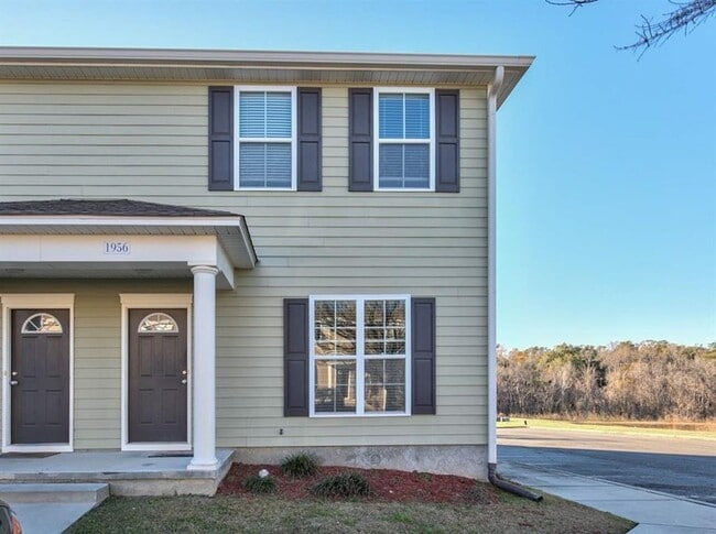 Photo - 1956 Corvallis Ave Unidad 1956