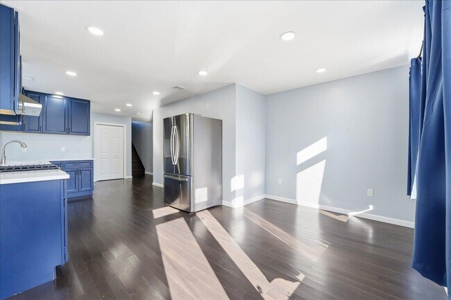 Photo - 225 Freeman Ave Unidad 2