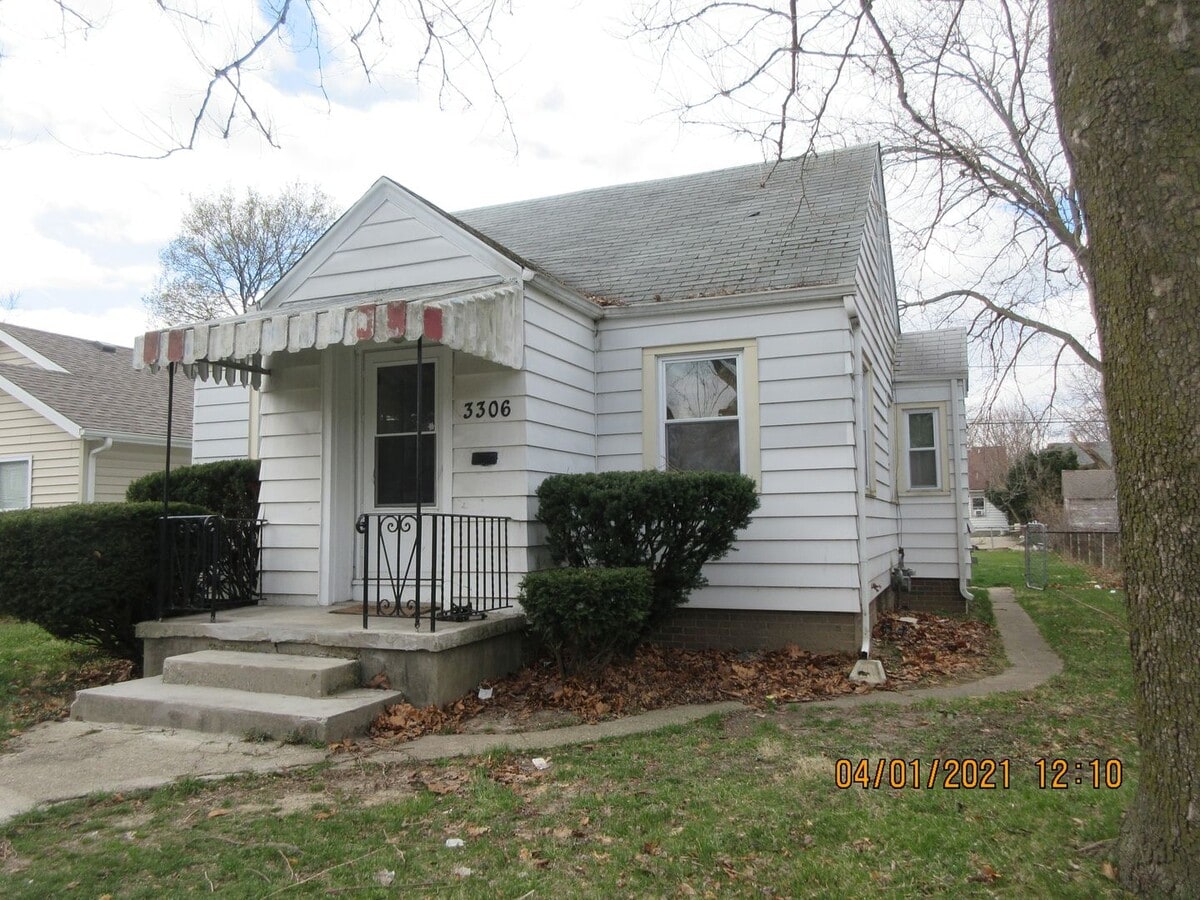 Photo - 3306 Winter St House
