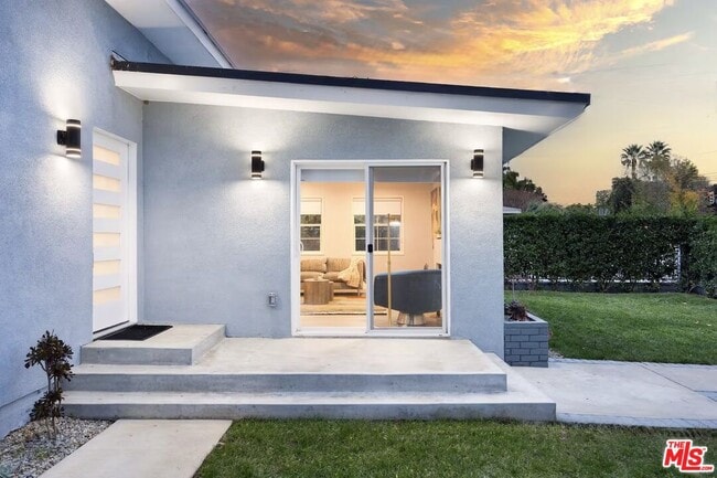 Photo - 5147 Fulton Ave