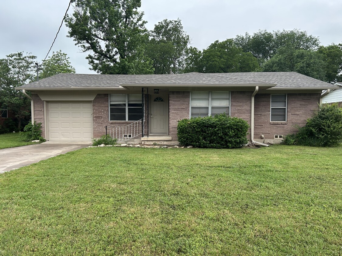 Photo - 1211 Dover St (Denton, TX)