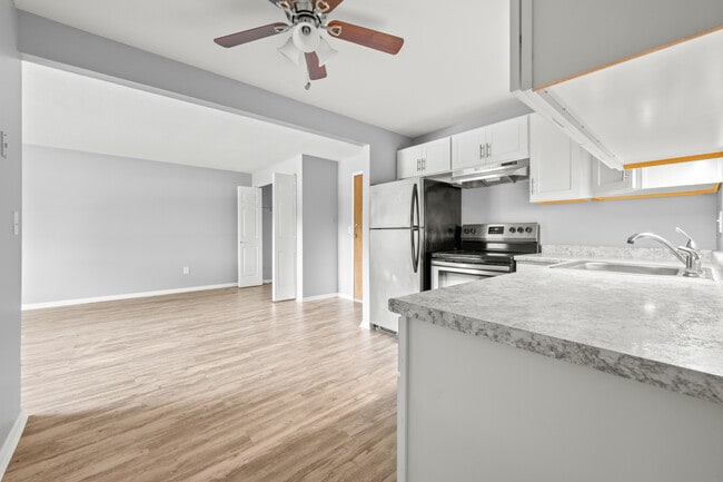 Photo - Pembrooke Court Apartments