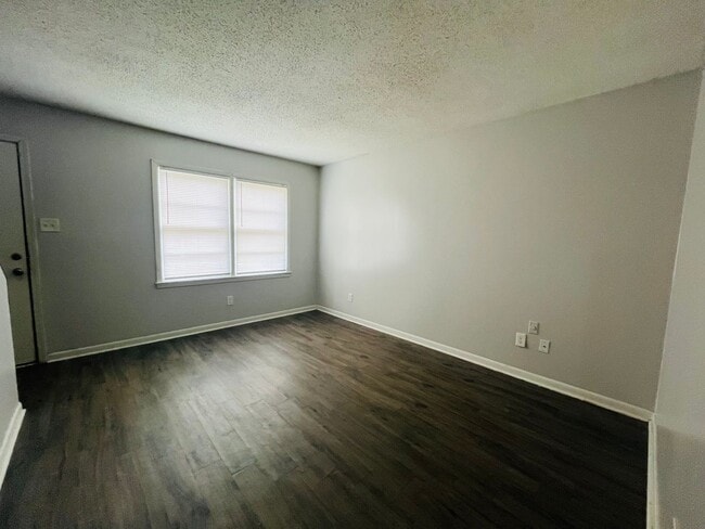 Photo - 131 Wall St Unidad 114