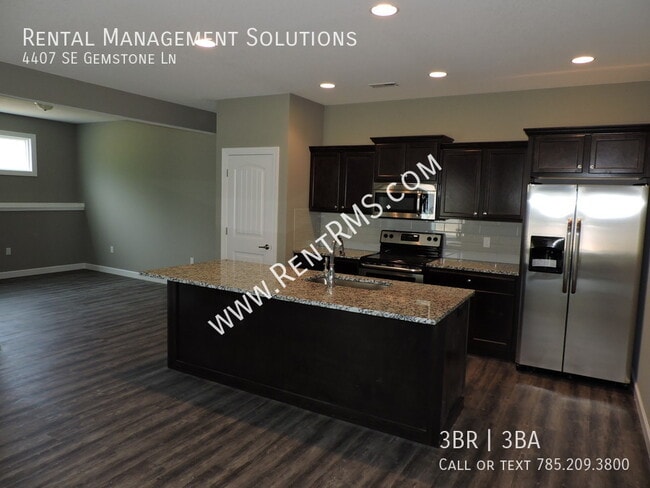 Photo - 4407 SE Gemstone Ln