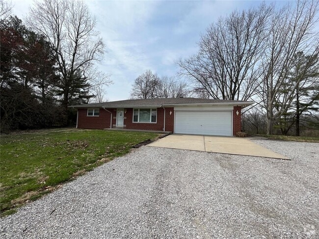 Building Photo - 811 Scott Troy Rd Rental