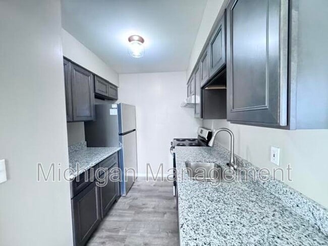 Photo - 4815 Briarwood Ave