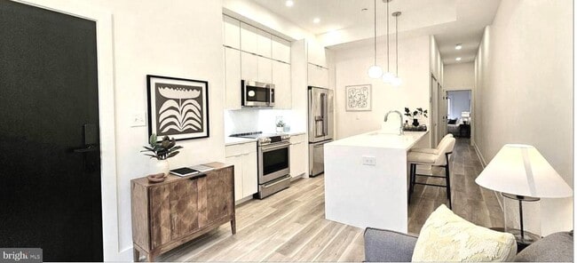 Building Photo - 2015 13th St NW Unit 2