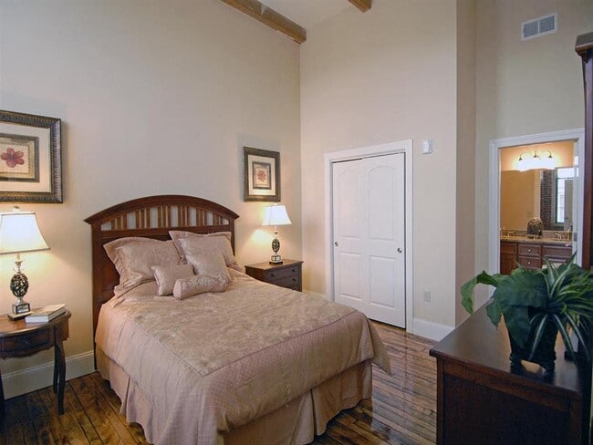 Photo - Junction Shop Lofts