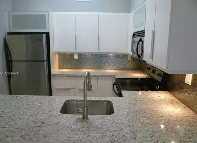 Photo - 2449 SW 18th Ter Unit 4