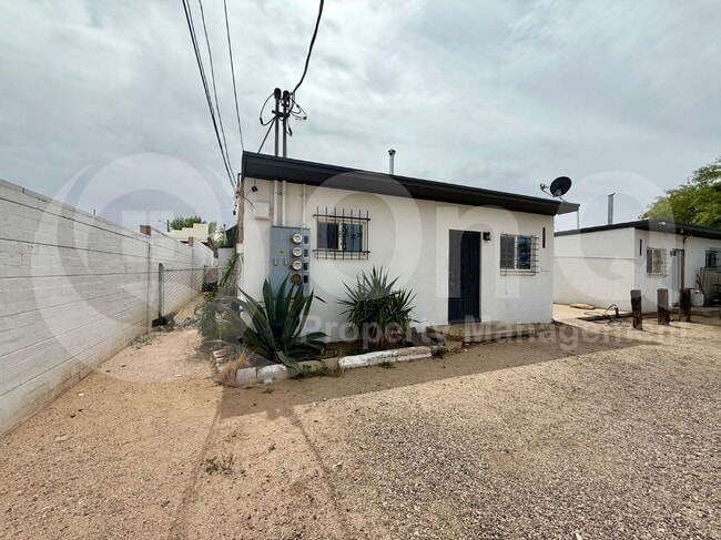 Photo - 3566 E Kleindale Rd