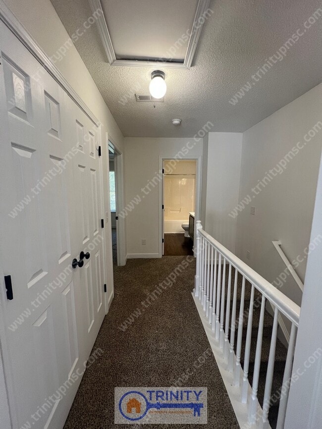 Photo - 3 Bedroom Duplex!