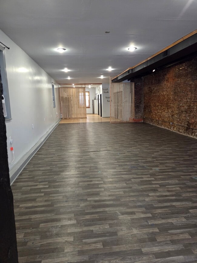 Photo - 954 N 8th St Unit 1st floor