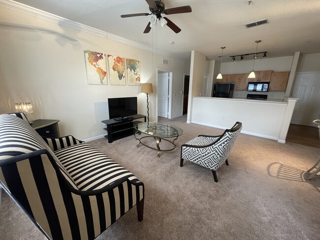 Photo - 8290 Gate Pky W Unidad 1005