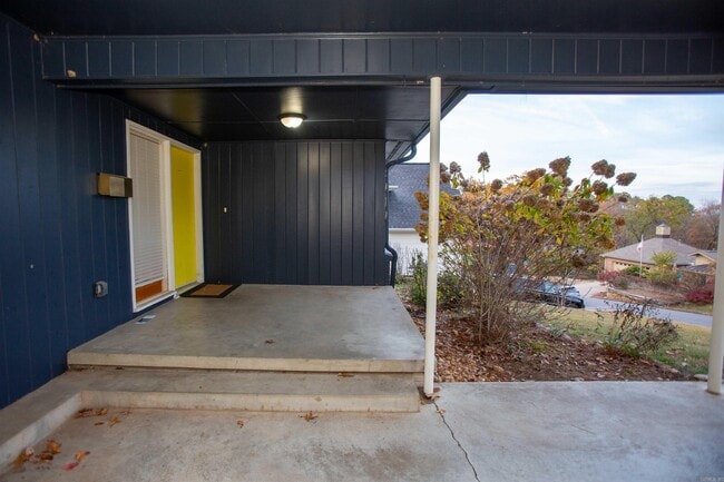 Photo - 3010 N Taylor St
