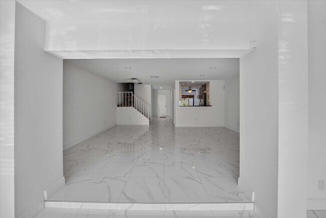 21682 Cypress Rd